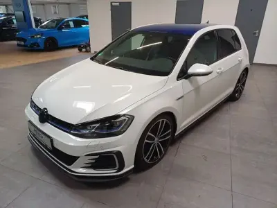 Gebraucht VW Golf VII Edition 150 PS (110 kW) 2019 Weiß Limousine