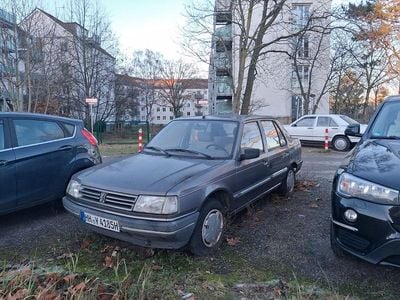 Gebraucht Peugeot 309 64 PS (47 kW) 1986 Grau Kleinwagen