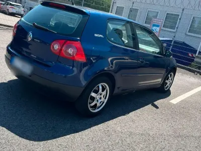Gebraucht VW Golf V 80 PS (58 kW) 2006 Blau Kleinwagen