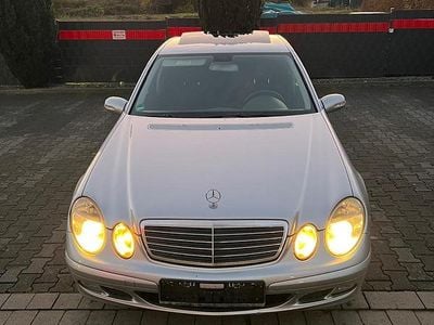 Mercedes E200
