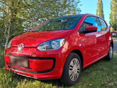 Używany VW up! 60 KM (44 kW) 2015 Czerwony Hatchback