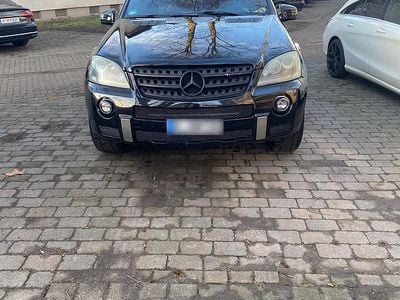 Gebraucht Mercedes ML320 246 PS (180 kW) 2006 Schwarz SUV