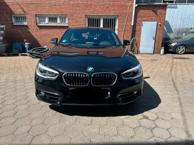 Gebraucht BMW 118 Sport Line 136 PS (100 kW) 2019 Schwarz Limousine