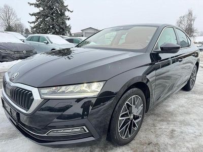 Second-hand Skoda Octavia Style 150 CP (110 kW) 2023 Negru Berlinǎ