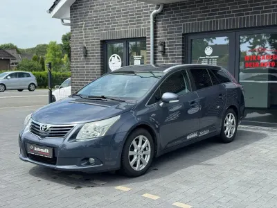Gebraucht Toyota Avensis Executive 150 PS (110 kW) 2010 Blau Kombi