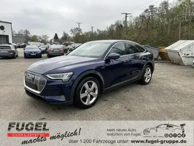 Gebraucht Audi e-tron Sportback S-Line 300 kW (408 PS) 2023 Navarrablau metallic SUV