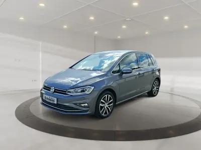 Gebraucht VW Golf Highline 150 PS (110 kW) 2020 Indiumgrau metallic Van / Kleinbus