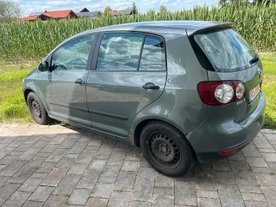 Gebraucht VW Golf Plus Cross 105 PS (77 kW) 2005 Grau Limousine