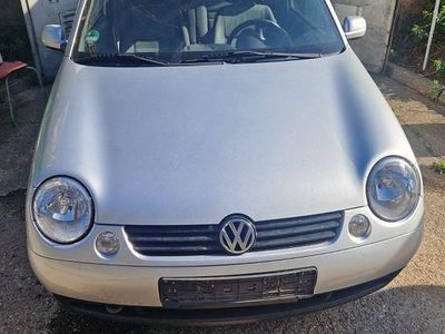 Silber Gebraucht 2003 VW Lupo Kleinwagen | 1.499 € (Etwas zu teuer)