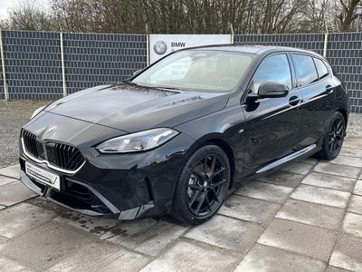 Black sapphire metallic Gebraucht 2025 BMW 120 M Performance Kleinwagen | 31.990 € (Etwas zu teuer)