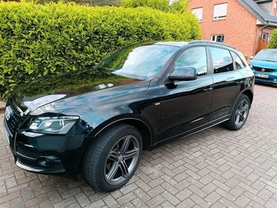 gebraucht Audi Q5 Quattro 2,0 Tfsi, Motor nur 75 Tsd. Km.