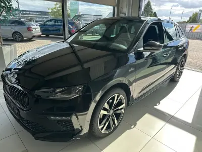 Gebraucht Skoda Scala Monte Carlo 150 PS (110 kW) 2025 Schwarz Kleinwagen