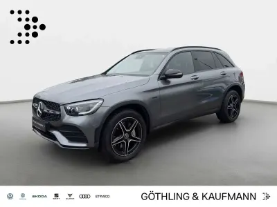Usata Mercedes GLC300e AMG line 211 CV (155 kW) 2020 Grigio Berlina