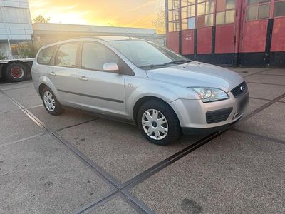 Second-hand Ford Focus 109 CP (80 kW) 2007 Argintiu Break