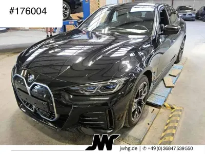 Gebraucht BMW i4 M Sport 250 kW (340 PS) 2022 Black sapphire metallic Limousine