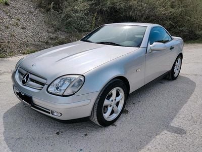 Usata Mercedes SLK230 193 CV (141 kW) 1998 Argento Cabrio