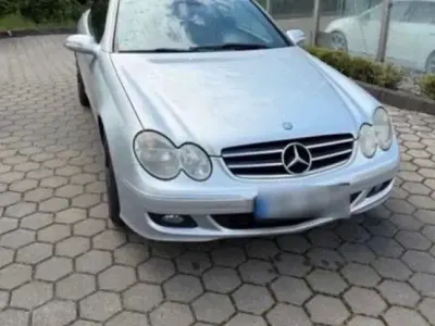 Gebraucht Mercedes CLK320 224 PS (164 kW) 2007 Silber Cabrio