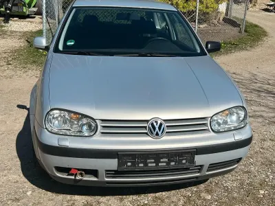 Gebraucht VW Golf IV 75 PS (55 kW) 1999 Silber Kleinwagen