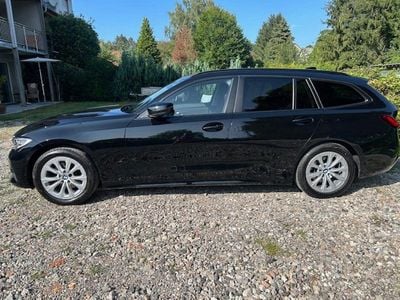 Gebraucht BMW 320 184 PS (135 kW) 2021 Schwarz Kombi