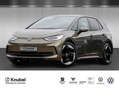 Dark olivine green metallic Gebraucht 2024 VW ID.3 Pro Kleinwagen | 34.450 € (Superpreis)
