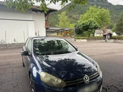 Gebraucht VW Golf VI 122 PS (89 kW) 2009 Blau Kleinwagen