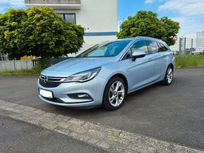 Gebraucht Opel Astra Edition 150 PS (110 kW) 2016 Blau Kombi