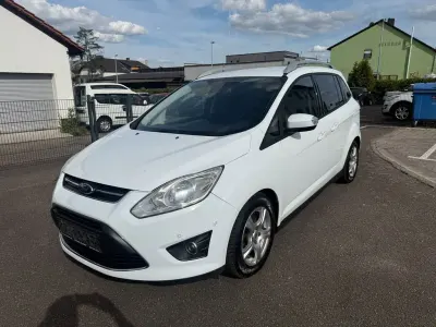 Gebraucht Ford Grand C-Max Champions Edition 150 PS (110 kW) 2013 Weiß Van / Kleinbus