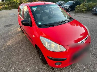 Gebraucht Hyundai i10 65 PS (47 kW) 2010 Rot Kleinwagen