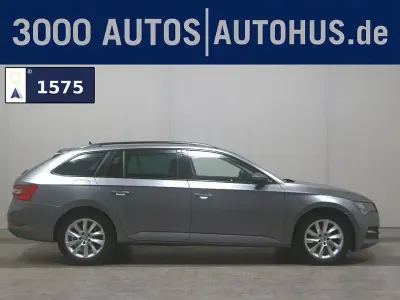 Gebraucht Skoda Superb Style 150 PS (110 kW) 2022 Grau Kombi
