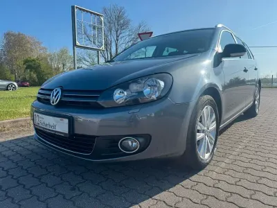 Gebraucht VW Golf VI Style 122 PS (89 kW) 2011 Grau Kleinwagen