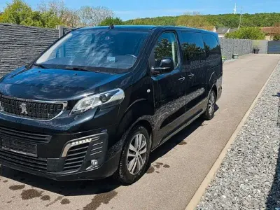 Usata Peugeot Traveller Business-Line 177 CV (130 kW) 2021 Nero Monovolume