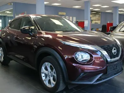 Gebraucht Nissan Juke N-Connecta 117 PS (86 kW) 2020 Burgundy SUV