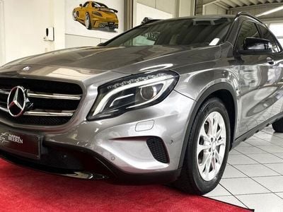 Usata Mercedes GLA200 Urban 136 CV (100 kW) 2015 Grigio SUV