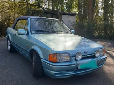 Gebraucht Ford Escort Cabriolet 103 PS (75 kW) 1990 Andere farben Cabrio