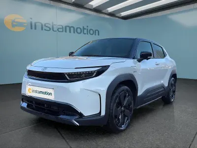 Neu Toyota Urban Cruiser 135 kW (184 PS) 2026 Weiß SUV