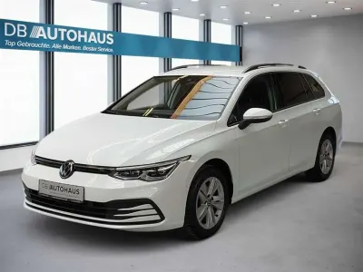 Second-hand VW Golf VIII Life 131 CP (96 kW) 2023 Alb Break
