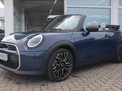 Gebraucht Mini Cooper S Cabriolet Favoured 204 PS (150 kW) 2025 Indigo sunset blue Cabrio