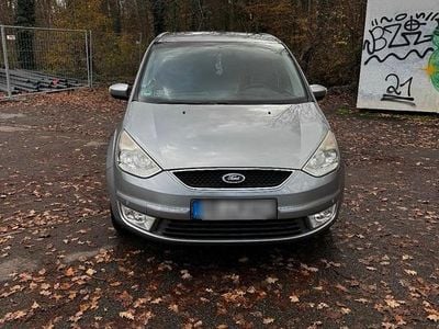 Gebraucht Ford Galaxy 140 PS (102 kW) 2006 Silber Van / Kleinbus