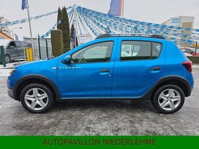 Gebraucht Dacia Sandero Stepway 90 PS (66 kW) 2016 Blau Limousine