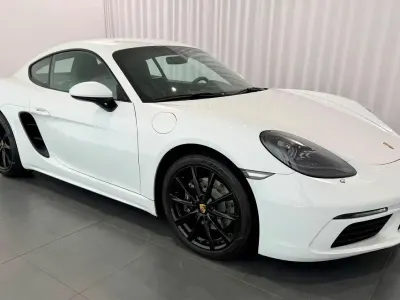 Gebraucht Porsche 718 Cayman 300 PS (220 kW) 2018 Weiß Coupé