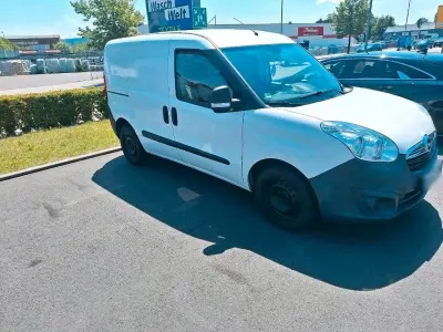 Gebraucht Opel Combo 90 PS (66 kW) 2013 Weiß Van / Kleinbus