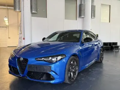 Gebraucht Alfa Romeo Giulia Quadrifoglio 519 PS (381 kW) 2024 Blau Limousine