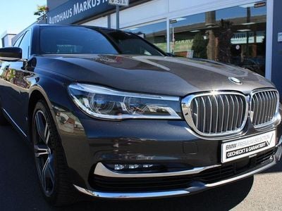 Gebraucht BMW 740 Sport Line 320 PS (235 kW) 2018 Grau Limousine