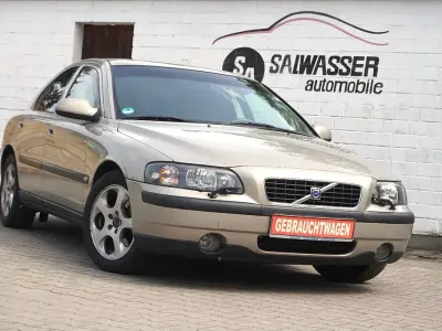 Usata Volvo S60 Comfort 140 CV (102 kW) 2002 Marrone Berlina