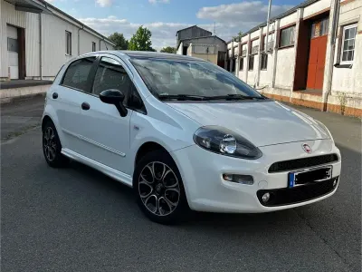 Gebraucht Fiat Punto S 77 PS (56 kW) 2015 Weiß Kleinwagen