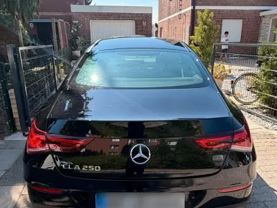 Gebraucht Mercedes CLA250 224 PS (164 kW) 2019 Schwarz Coupé