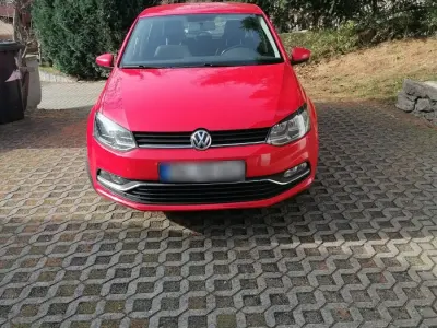 Gebraucht VW Polo 90 PS (66 kW) 2014 Rot Kleinwagen