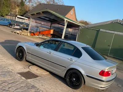 Gebraucht BMW 323 170 PS (125 kW) 1999 Limousine