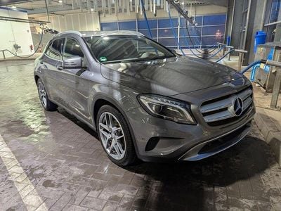 Gebraucht Mercedes CLA220 170 PS (125 kW) 2015 Grau Limousine