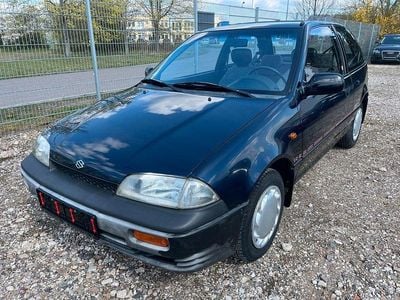 Second-hand Suzuki Swift 1993 Albastru Berlinǎ